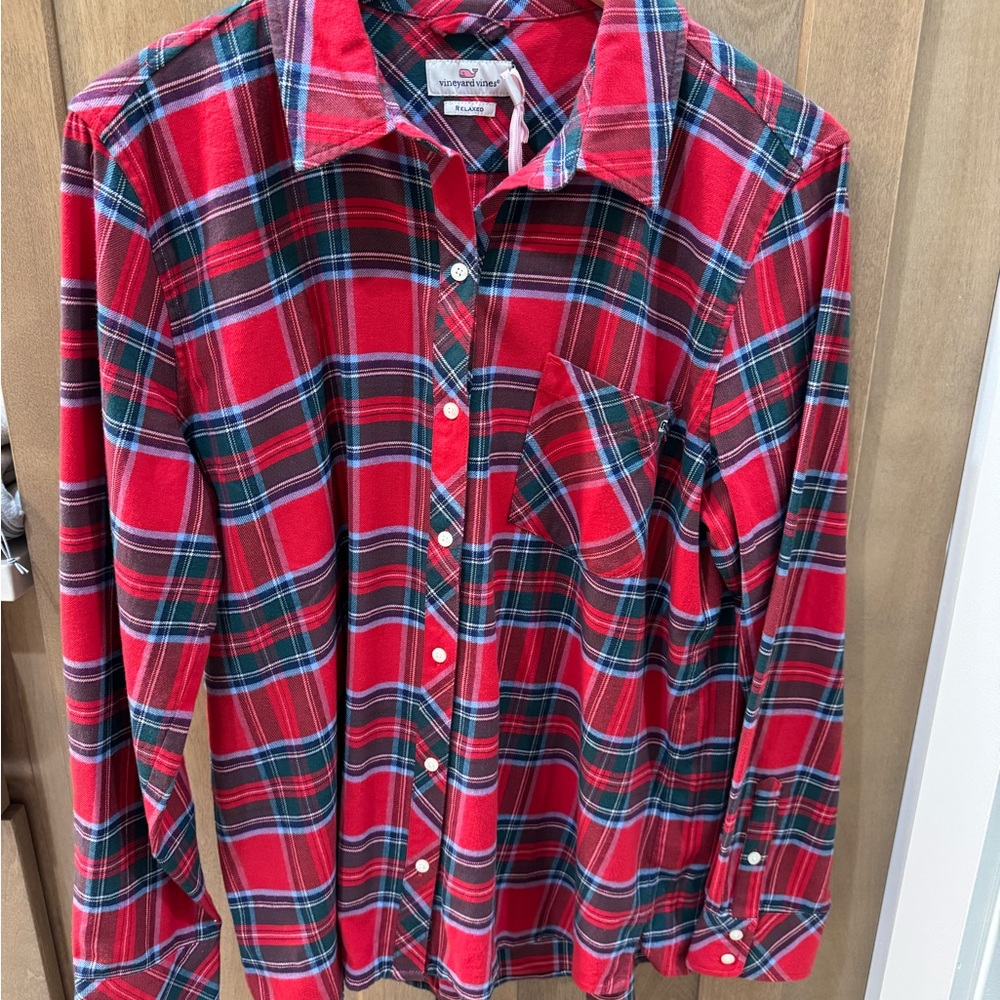 Vineyard Vines Red and Green Casual Button Down Shirt
